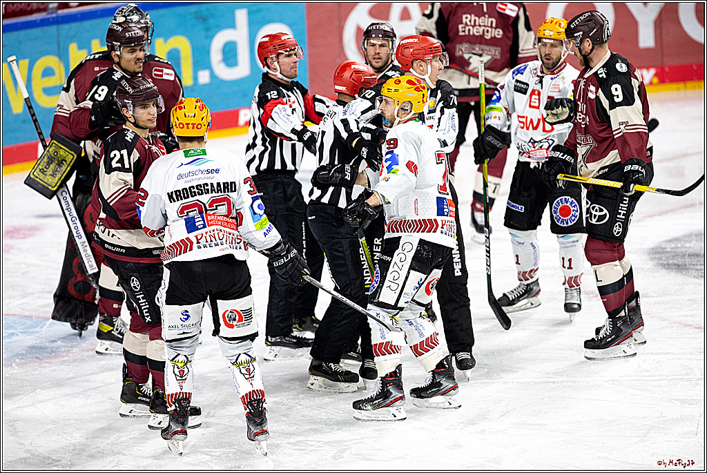 PENNY DEL;  Koelner Haie - Fischtown Pinguins Bremerhaven; Koeln, 12.02.2021